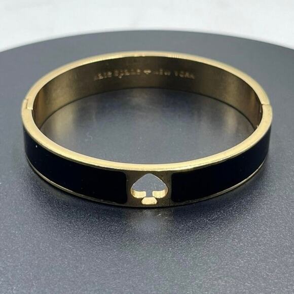 Kate Spade Hole Punch Spade Black Gold Cutout Spade Hinge Bangle - Picture 3 of 11